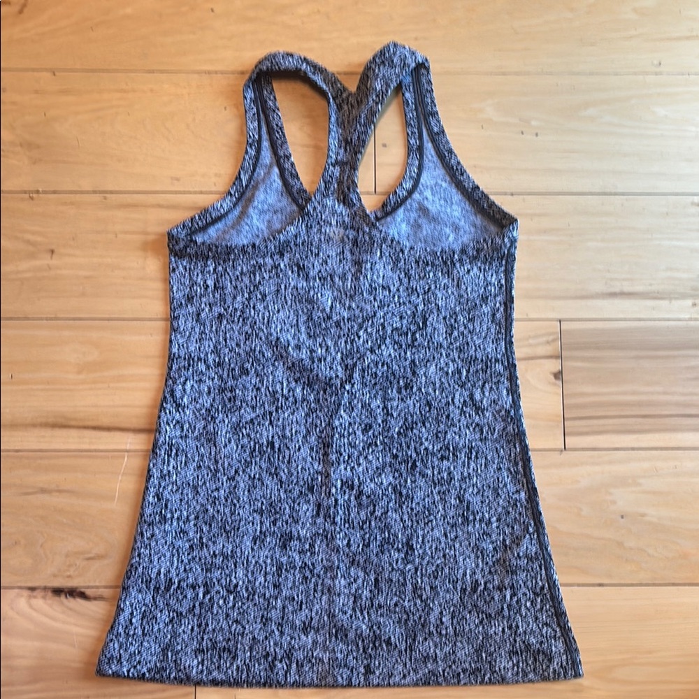 Lululemon Size 6 Like New Navy and White Racerback Tank Top - Picture 2 of 3
